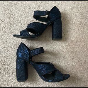 Zara Basic velvet damask blue heeled sandals